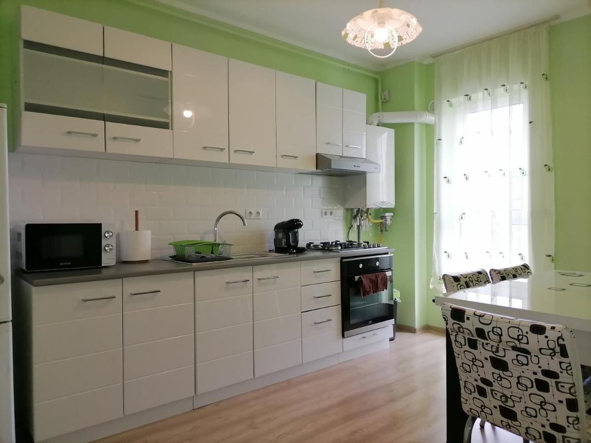 Apartament Nyx Floreşti Kültér fotó